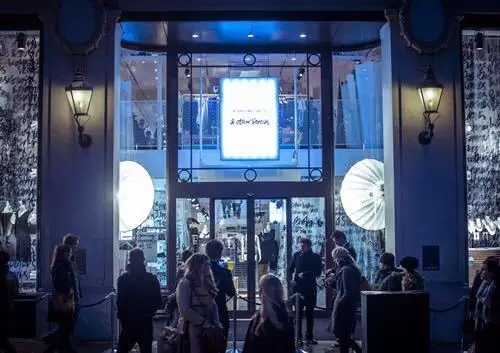 去文艺男神最爱的英国买买买,他脱欧,你脱单