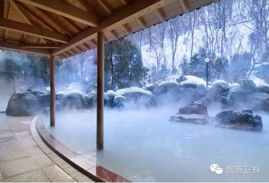 胡歌霍建华最美的场景视频,胡歌霍建华冬天游玩