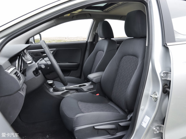 奔腾b501.4t新车落地价,奔腾b50刚上市多少钱