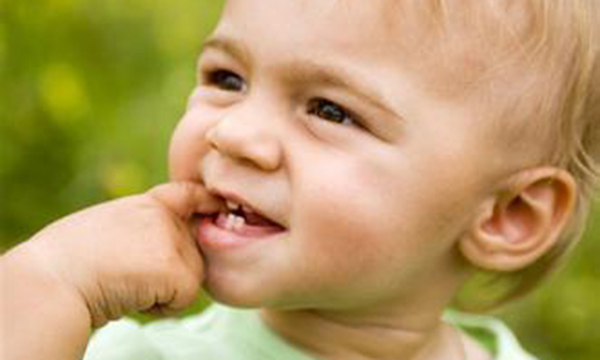 一岁半宝宝长牙慢是什么原因,中医角度解释孩子长牙慢为什么