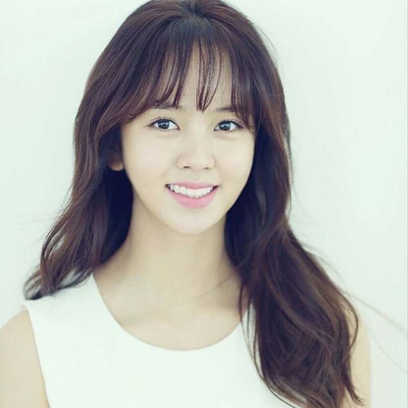 17岁气质甜姐儿，韩国人气新星金所炫