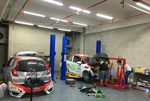 关于赛车的人生哲理,关于赛车的描写