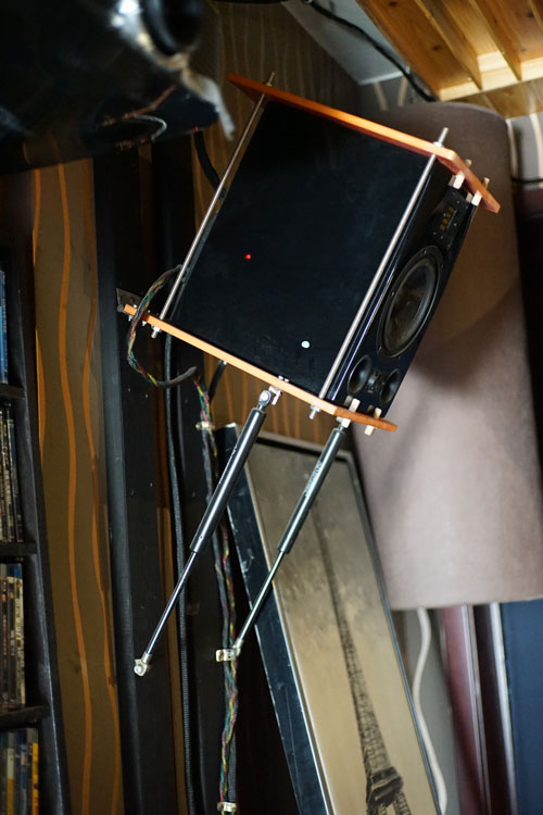 Hi-Fi+家庭影院+数控机床+模型+茶道+抄经=机长空间