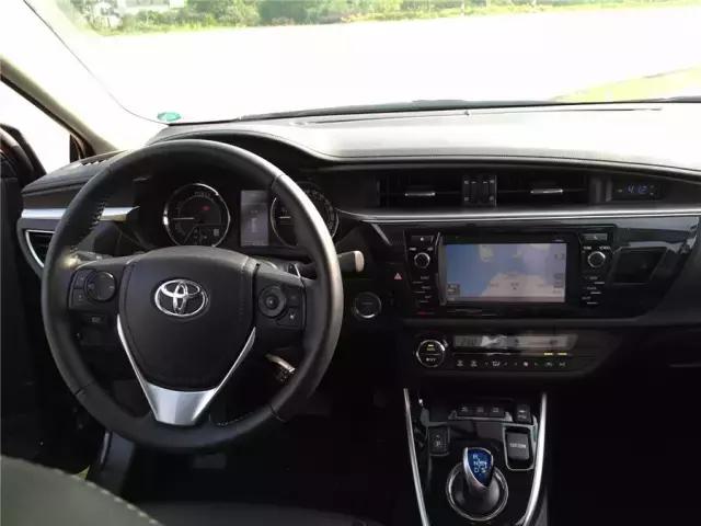 丰田雷凌双擎豪华版试驾视频,胖哥试驾全新雷凌双擎