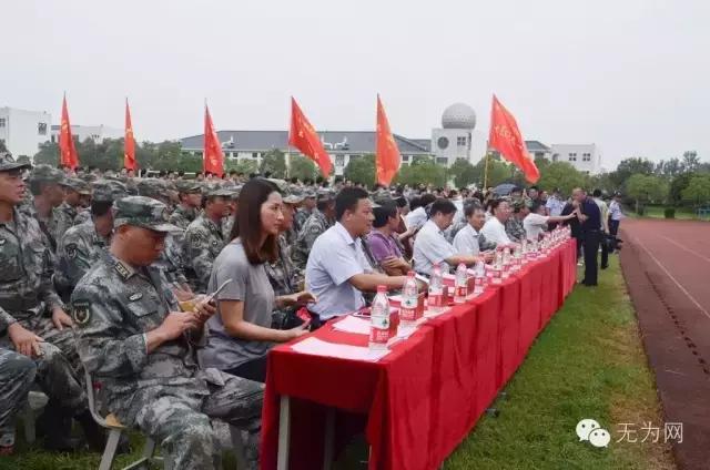 无为欢送抗洪英雄,芜湖欢送抗洪子弟兵