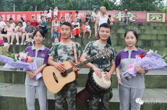 无为欢送抗洪英雄,芜湖欢送抗洪子弟兵