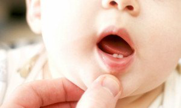 一岁半宝宝长牙慢是什么原因,中医角度解释孩子长牙慢为什么