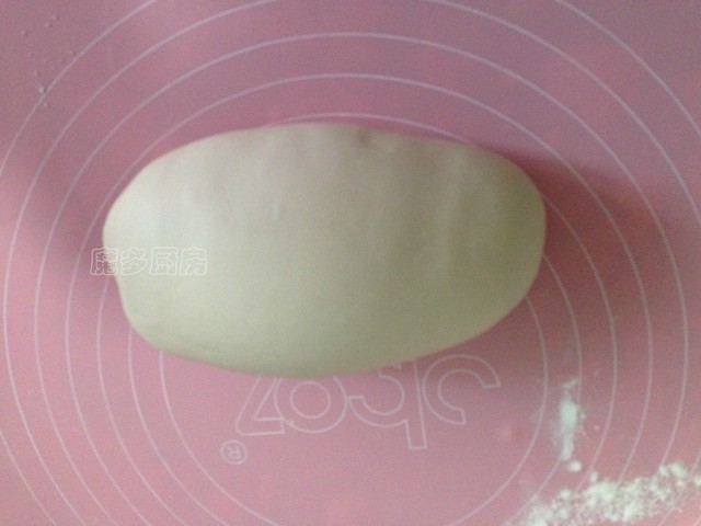 这个馍薄如纸,却筋道美味,在我家它和土豆丝是标配,全家都爱吃