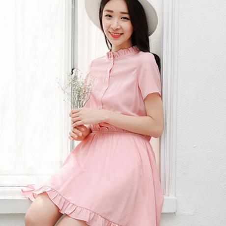 夏季女神最爱的一款棉麻连衣裙很有女人味哦!