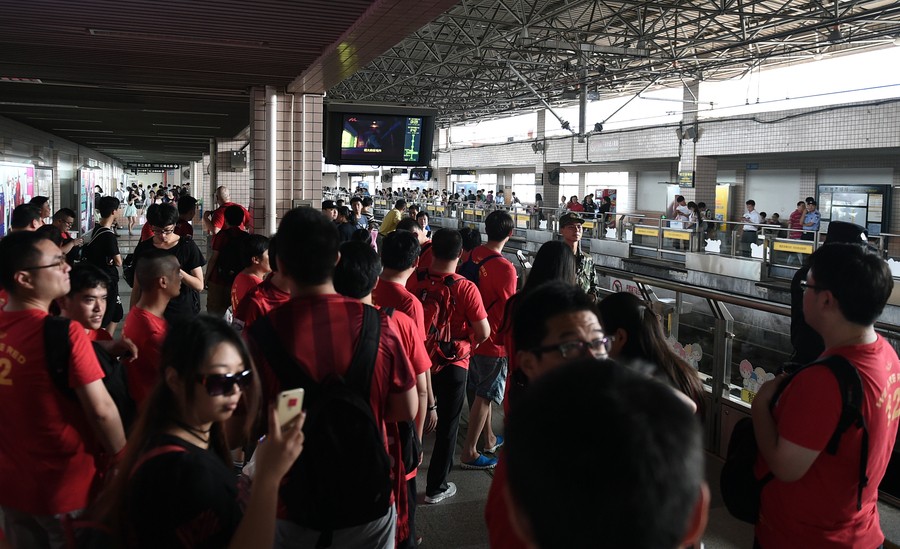 专家解读登巴巴重伤原因,他想回法国治疗