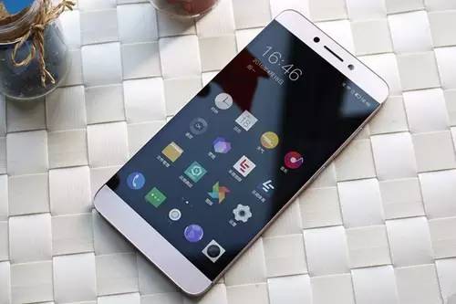 乐2Pro什么配置,乐2pro打吃鸡怎么样