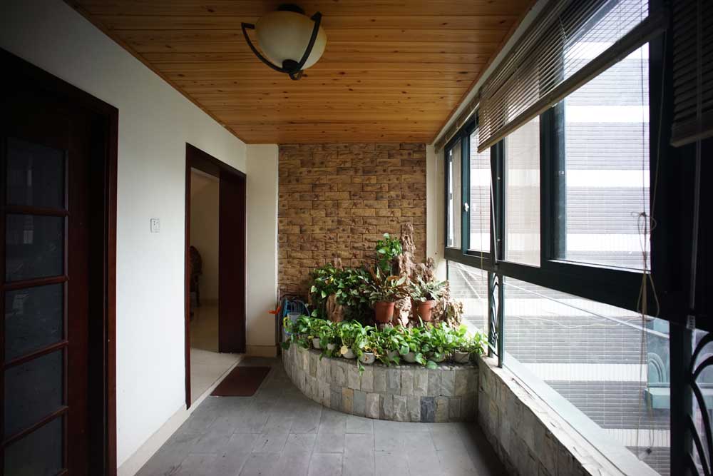 Hi-Fi+家庭影院+数控机床+模型+茶道+抄经=机长空间