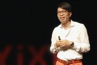 为了叫板美国汉堡,他把包子店开到哈佛大学,一年卖出3个亿