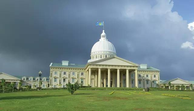 甯曞姵缇庢櫙娓歌,瑗垮お骞虫磱甯曞姵浜洪棿浠欏