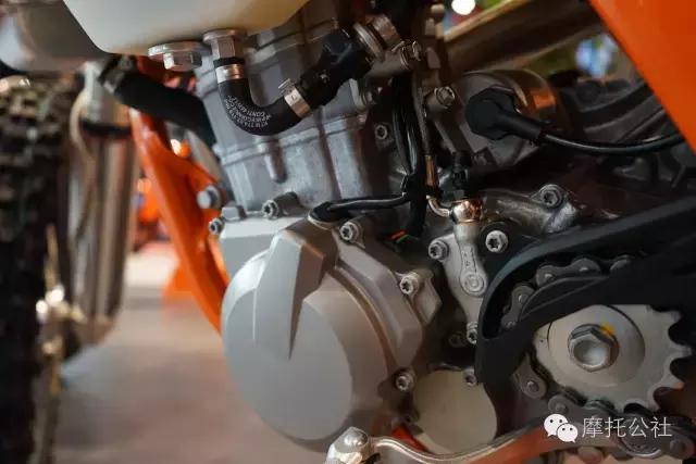 ktm450exc越野版,ktm450sx-f与450exc区别