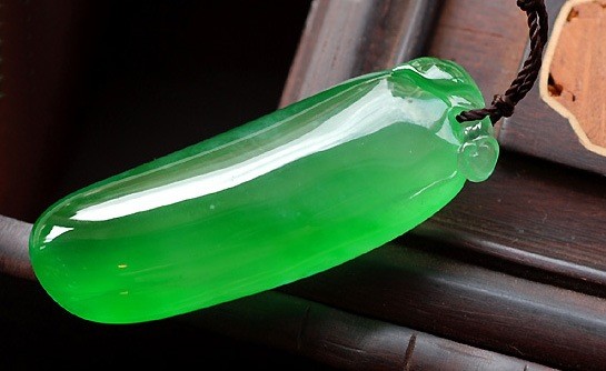 翡翠的臻品是什么样的,翡翠这两年为什么这么火爆