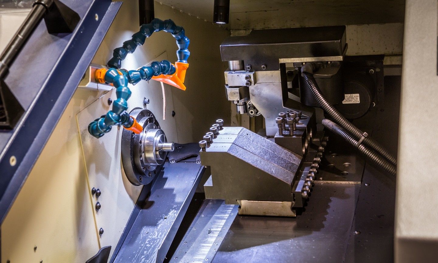 台湾丰雷数控车床，RFC-25，最节省场地的生产应用设备