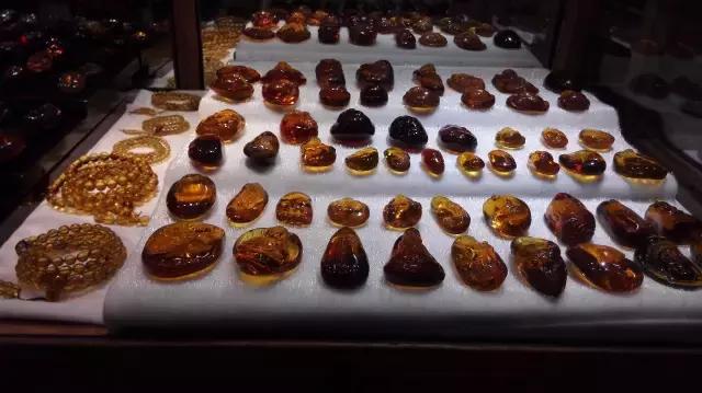 琥珀蜜蜡书籍推荐,琥珀蜜蜡怎么买