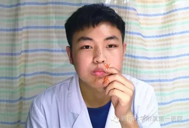 吹空调避免面瘫小技巧,吹空调面瘫嘴歪怎么治疗