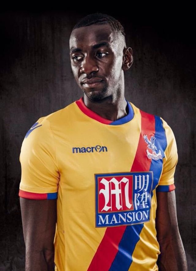 英超球队18-19赛季主客场球衣,英超20队队标图2018