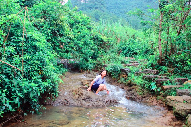 一辆车一家三口出去玩,一辆车带你旅行