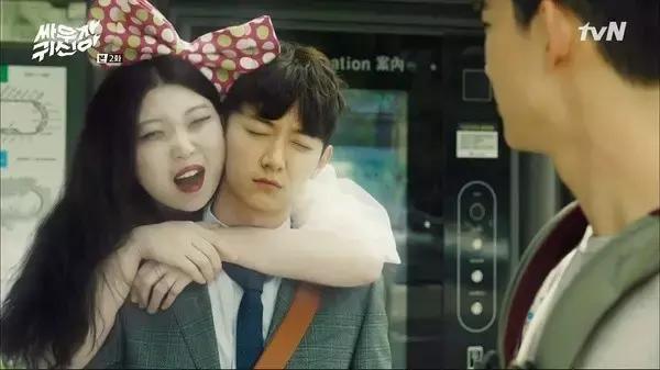 想看《打架吧鬼神》消暑结果被秀一脸，接吻能恢复记忆是什么鬼