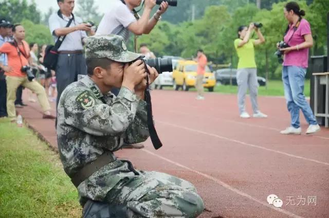 无为欢送抗洪英雄,芜湖欢送抗洪子弟兵