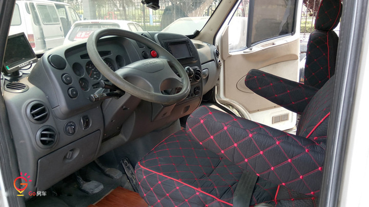 依维柯2046房车改装全过程,依维柯都灵v改房车