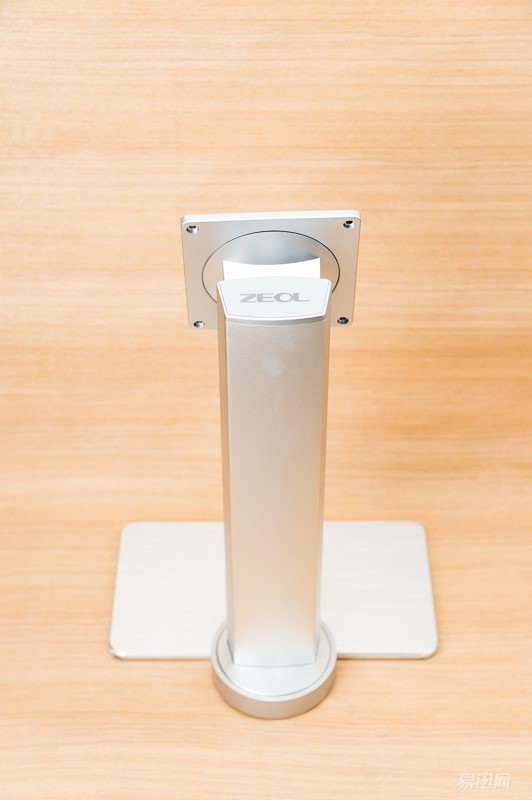 外壳和显示效果一样都是硬货——ZEOLS241显示器评测