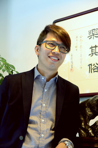 为了叫板美国汉堡,他把包子店开到哈佛大学,一年卖出3个亿