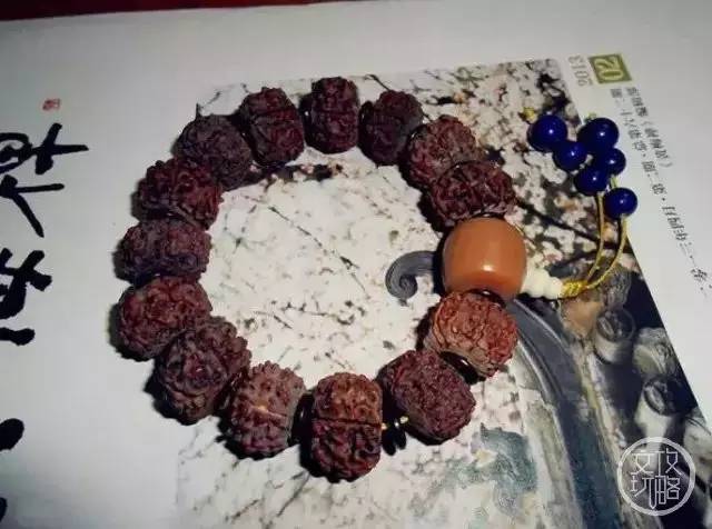 手串为什么都越玩越小了,手串玩了大半年了为什么还不红