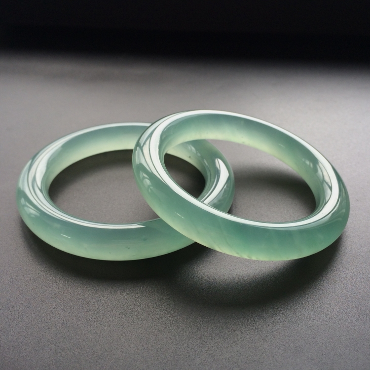 腕上乾坤玛瑙玉髓,怎么样根据手腕粗细选玉镯