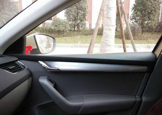 紧凑型车空间,斯柯达明锐后备箱空间尺寸