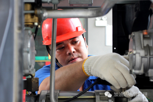 加油站员工自述,维修工人岗位故事