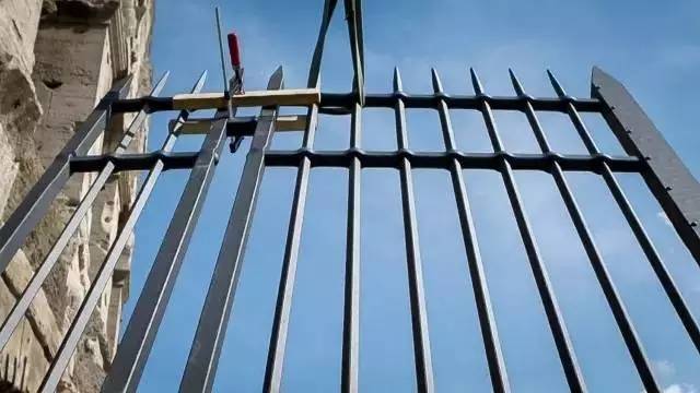 这些大牌告诉你:真正的意大利制造不光有钱任性,而且有情有义!