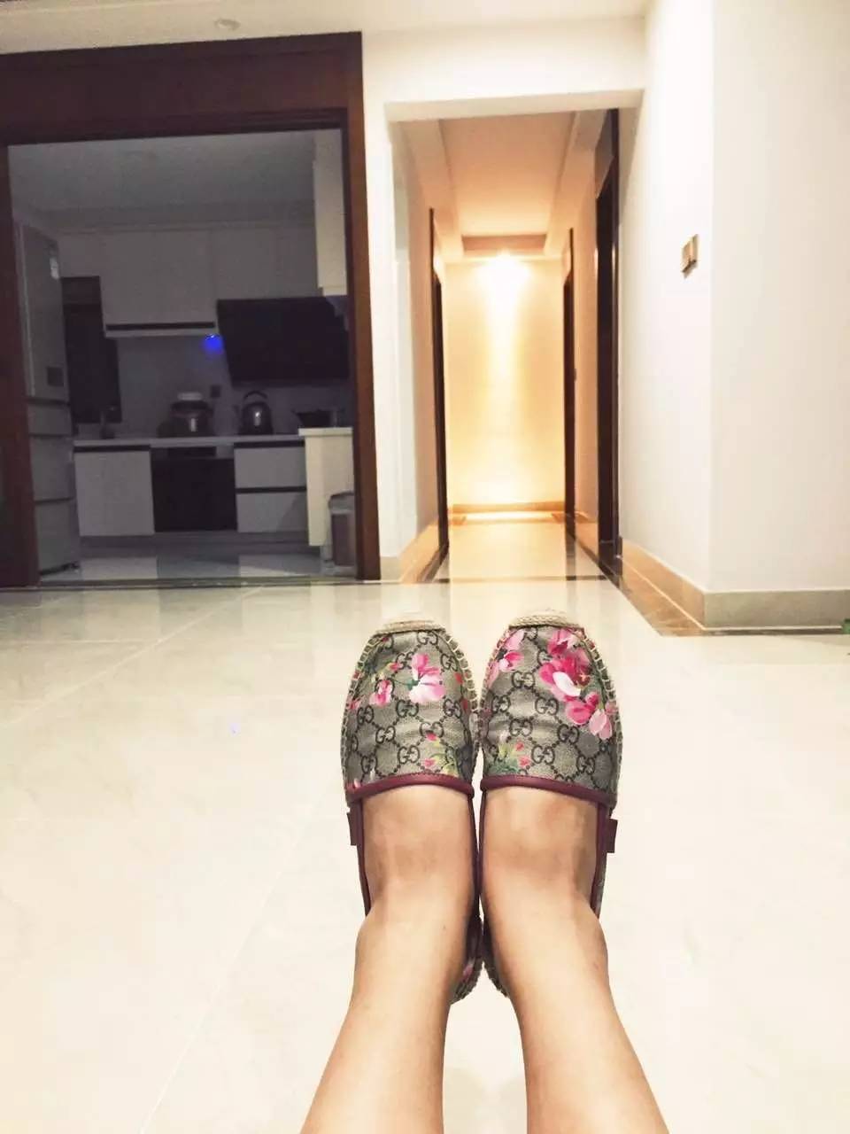 夏天快到了推荐穿什么鞋女,夏天出去玩穿什么鞋子