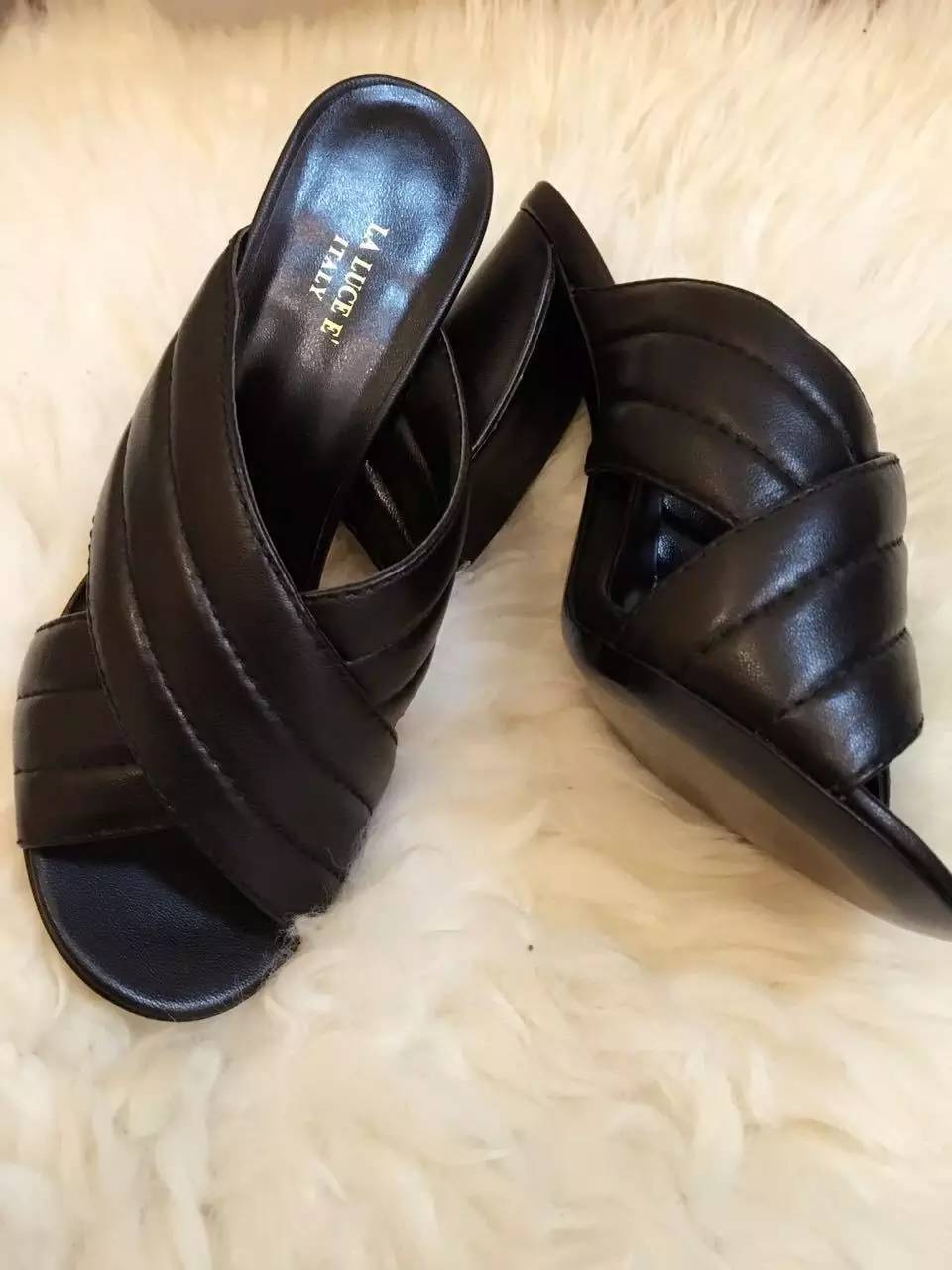 夏天快到了推荐穿什么鞋女,夏天出去玩穿什么鞋子