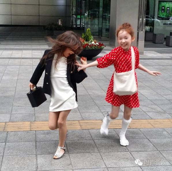 英韩混血小麻豆Louie：长得漂亮不是我的错