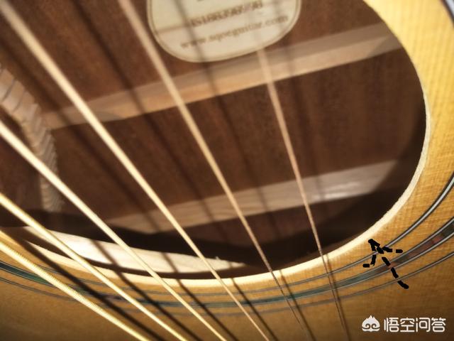 零基础学吉他选什么吉他好,初学者用什么牌子吉他