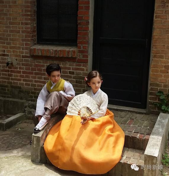 英韩混血小麻豆Louie：长得漂亮不是我的错