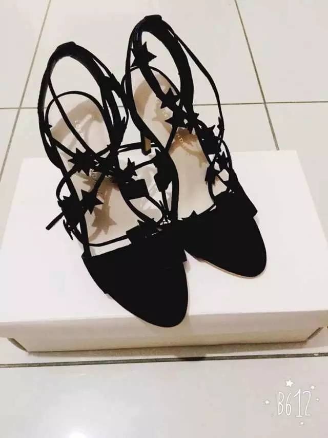 夏天快到了推荐穿什么鞋女,夏天出去玩穿什么鞋子