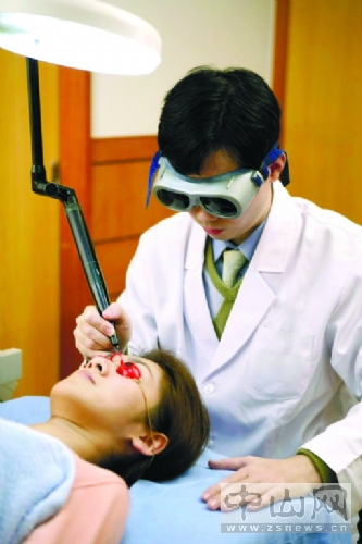 今年暑假,中山学生热衷微整形