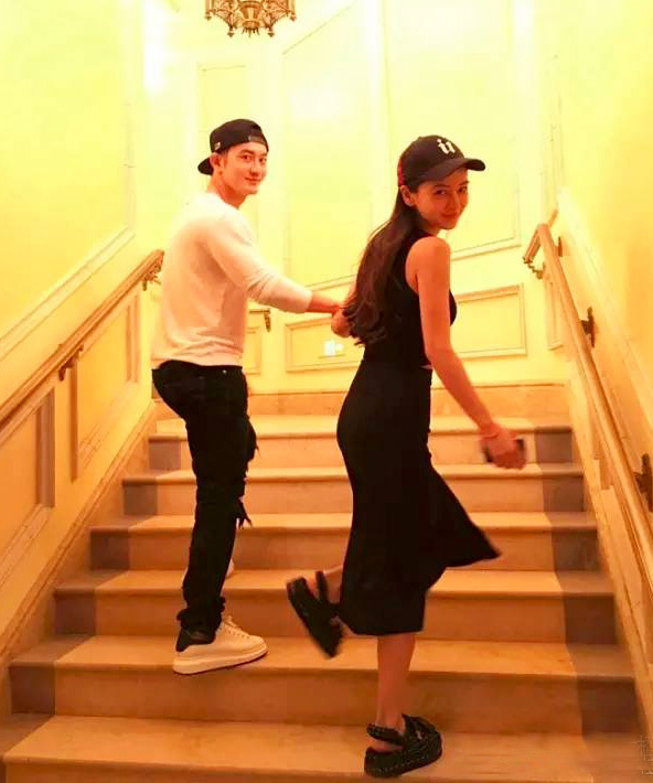 刘雯百丽同款凉鞋,刘雯凉鞋推荐