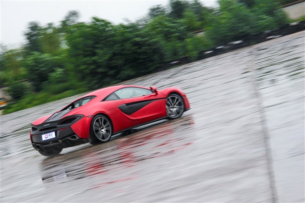 迈凯伦蝴蝶门效果,迈凯伦全系蝴蝶门