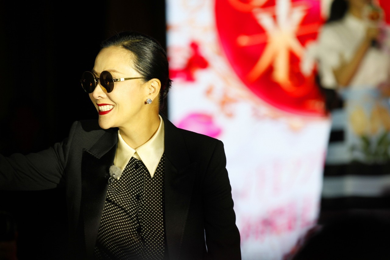 1号探班|《我们来了》女神变“战神”——我们也就是吃吃喝喝玩玩“命”