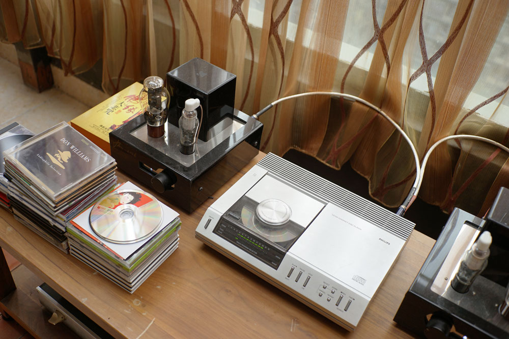 Hi-Fi+家庭影院+数控机床+模型+茶道+抄经=机长空间