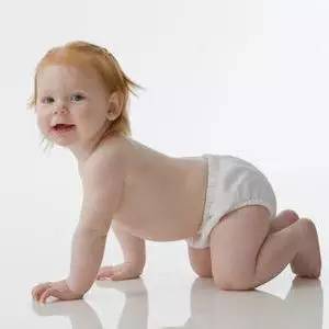 你们给宝宝洗屁屁会在洗手池洗吗,女宝宝每天洗pp好吗