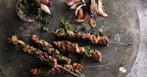 西餐里的那些“杂草”都是啥?一篇文章带你认识香草