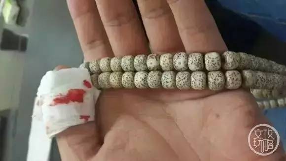 手串为什么都越玩越小了,手串玩了大半年了为什么还不红