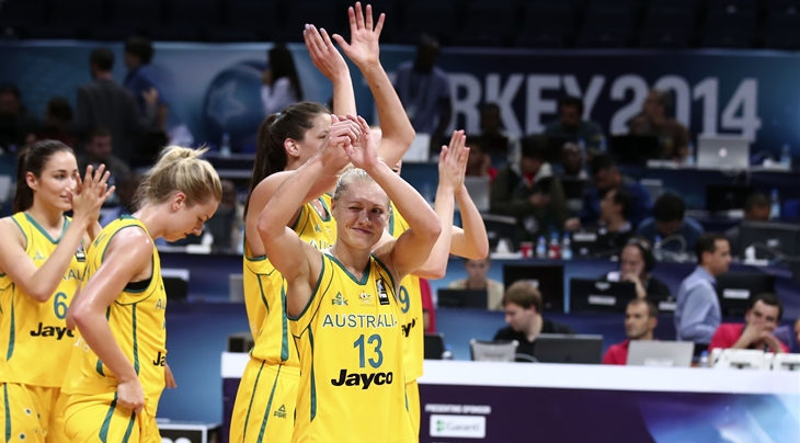 周琦易建联16-17cba总决赛,男篮世预赛周琦王哲林图片